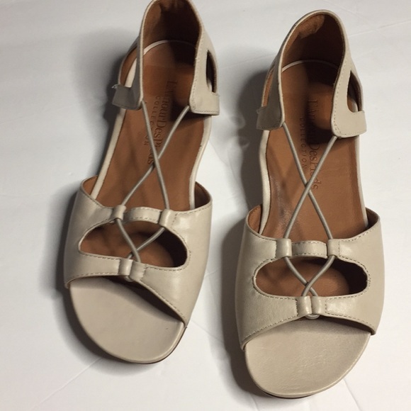 L’AmourDesPieds: off white Sandal - Picture 7 of 7